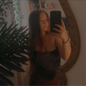 Meet your Posher, Megan